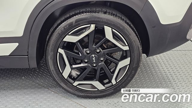 Kia Seltos Gasoline 2.0 2WD Signature 2023 — фото 21