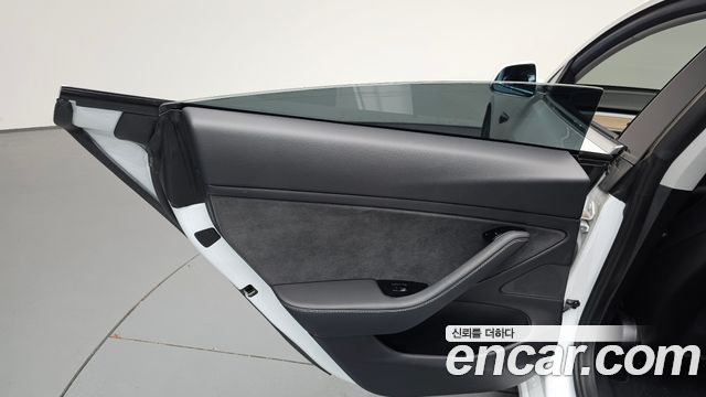 Tesla Model 3 Long Range AWD 2020 — фото 10