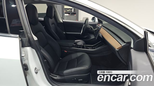 Tesla Model 3 Long Range AWD 2020 — фото 15