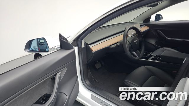Tesla Model 3 Long Range AWD 2020 — фото 32