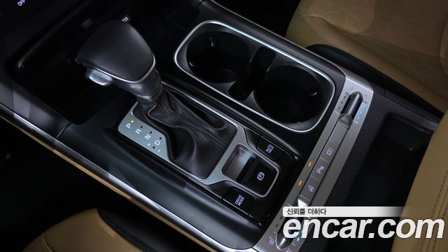 Kia Carnival (IV) Gasoline 9-Seater Prestige 2023 — фото 9