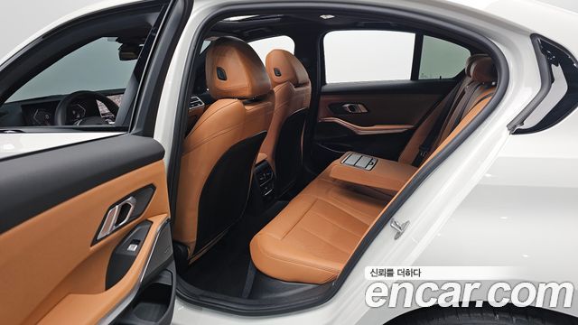 BMW 3 Series (G20) 320i M Sport 2025 — фото 12