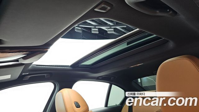 BMW 3 Series (G20) 320i M Sport 2025 — фото 32