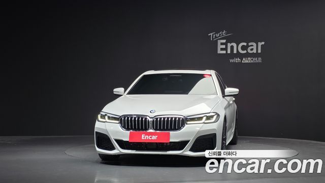 BMW 5 Series (G30) 520i M Sport 2023 — фото 3