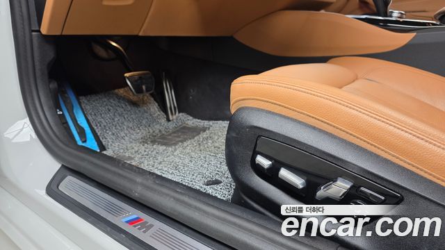 BMW 5 Series (G30) 520i M Sport 2023 — фото 18
