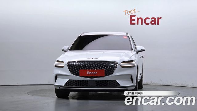 Genesis Electrified (GV70) e-AWD 2022 — фото 3