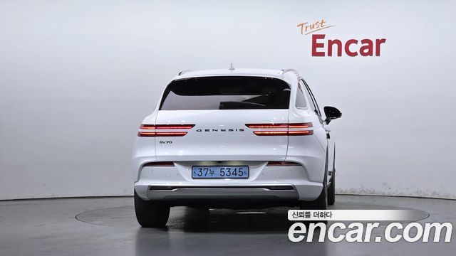 Genesis Electrified (GV70) e-AWD 2022 — фото 4