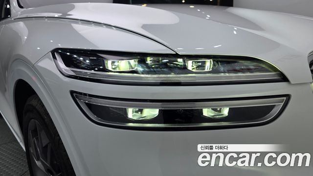 Genesis Electrified (GV70) e-AWD 2022 — фото 28