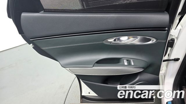 Genesis Electrified (GV70) e-AWD 2022 — фото 31