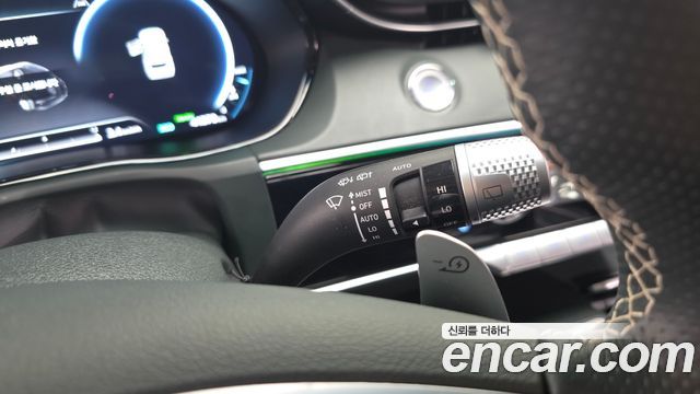 Genesis Electrified (GV70) e-AWD 2022 — фото 34