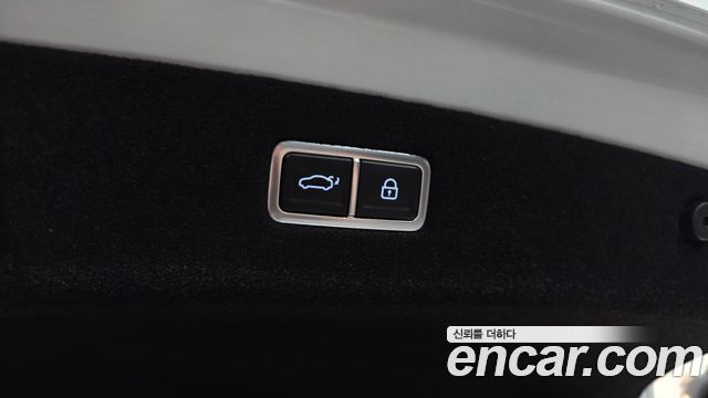 Genesis G90 (RS4) Gasoline 3.5 Turbo AWD 2023 — фото 31