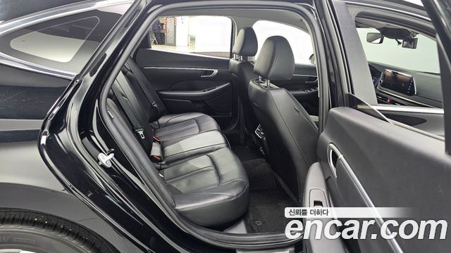 Hyundai Sonata (DN8) 2.0 Premium 2021 — фото 17