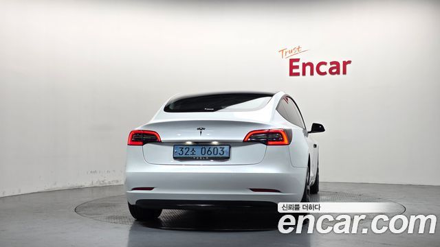 Tesla Model 3 Standard Range Plue RWD 2021 — фото 4
