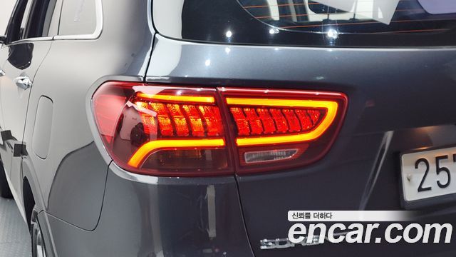 Kia Sorento Diesel 2.0 2WD Prestige 2020 — фото 23