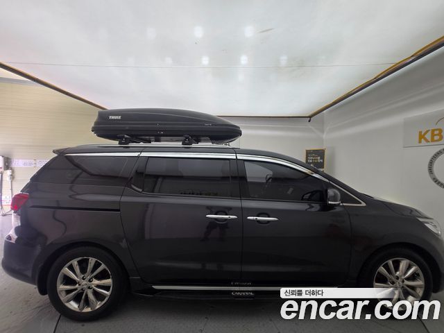 Kia Carnival 9-Seater Prstige 2019 — фото 2