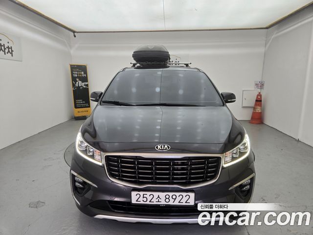 Kia Carnival 9-Seater Prstige 2019 — фото 3