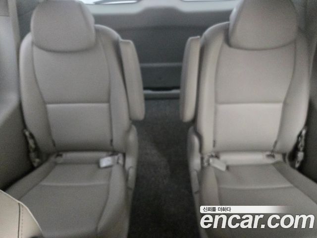 Kia Carnival 9-Seater Prstige 2019 — фото 17