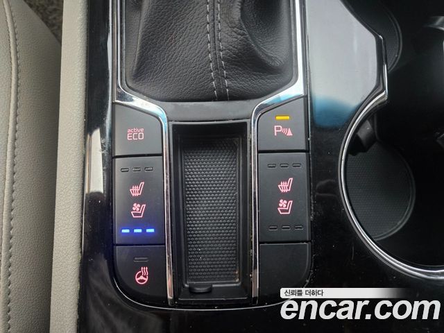 Kia Carnival 9-Seater Prstige 2019 — фото 20