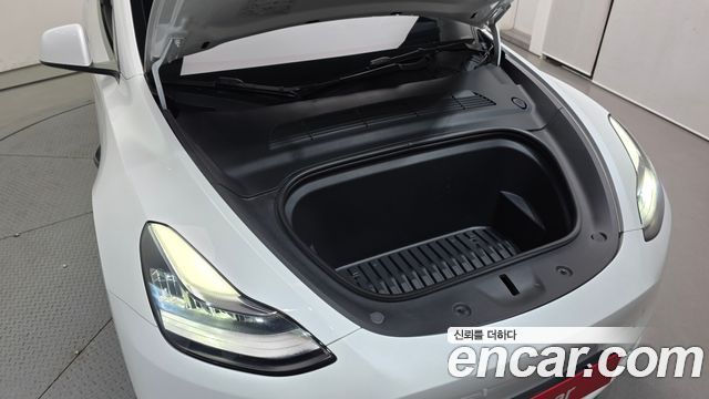 Tesla Model Y Long Range AWD 2022 — фото 6