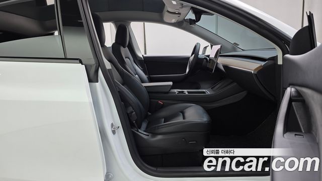 Tesla Model Y Long Range AWD 2022 — фото 26