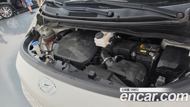 Hyundai Staria Cargo 5-Seater Smart 2023 — фото 6