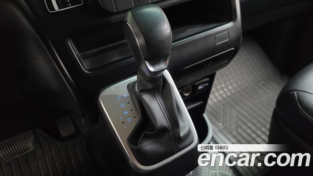Hyundai Staria Cargo 5-Seater Smart 2023 — фото 9