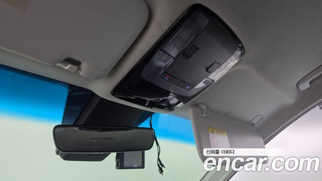 Hyundai Staria Cargo 5-Seater Smart 2023 — фото 19