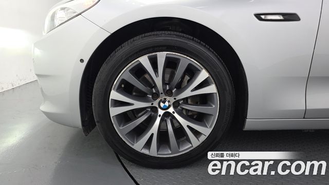 BMW 5 Series GT (F07) GT 30d 2013 — фото 5
