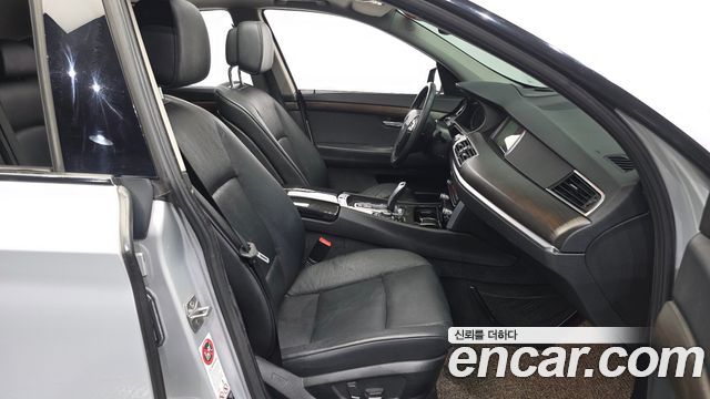 BMW 5 Series GT (F07) GT 30d 2013 — фото 15