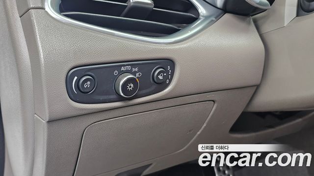 Chevrolet Malibu 1.5 Turbo LT Deluxe 2017 — фото 16
