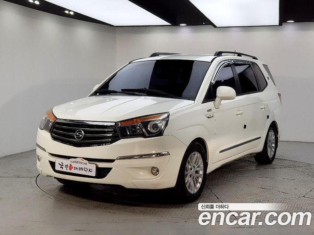 KG Mobility (SsangYong) Korando Turismo 4WD GT 11-seater 2014 — фото 1