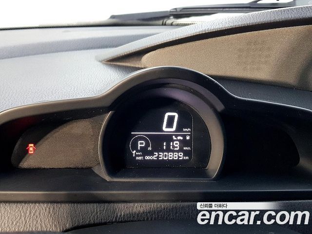 KG Mobility (SsangYong) Korando Turismo 4WD GT 11-seater 2014 — фото 7