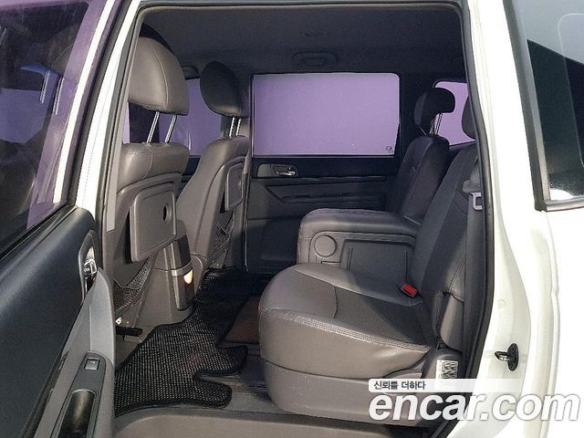 KG Mobility (SsangYong) Korando Turismo 4WD GT 11-seater 2014 — фото 9