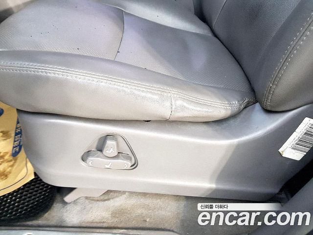 KG Mobility (SsangYong) Korando Turismo 4WD GT 11-seater 2014 — фото 20