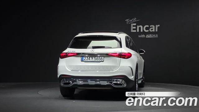 Mercedes-Benz GLC-Class (X254) GLC300 4MATIC AMG Line 2023 — фото 4