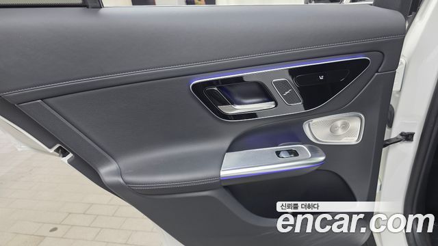 Mercedes-Benz GLC-Class (X254) GLC300 4MATIC AMG Line 2023 — фото 25