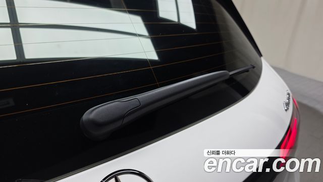 Mercedes-Benz GLC-Class (X254) GLC300 4MATIC AMG Line 2023 — фото 29