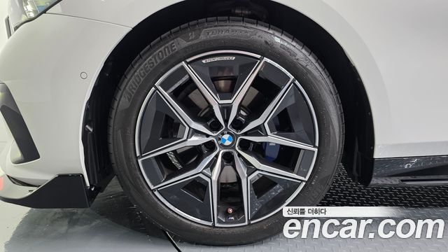 BMW 5 Series (G60) 520i M Sport 2026 — фото 5