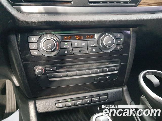 BMW X1 (E84) xDrive 18d 2014 — фото 19