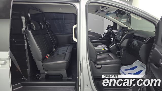 Hyundai Staria Cargo 5-Seater Modern 2022 — фото 11