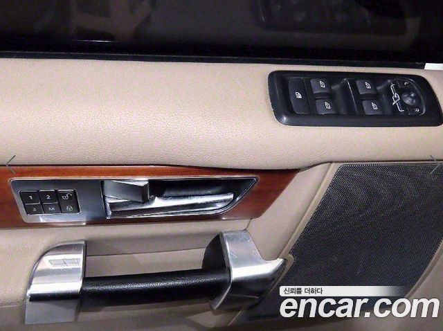 Land Rover Discovery 4 3.0 SDV6 SE 2011 — фото 16