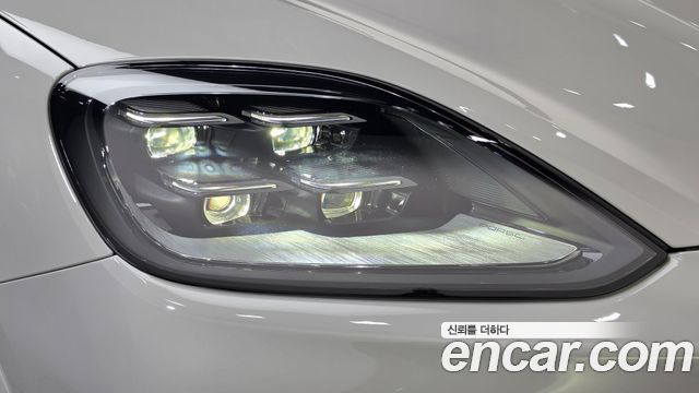 Porsche Cayenne (PO536) 3.0 E-Hybrid Coupe 2025 — фото 22