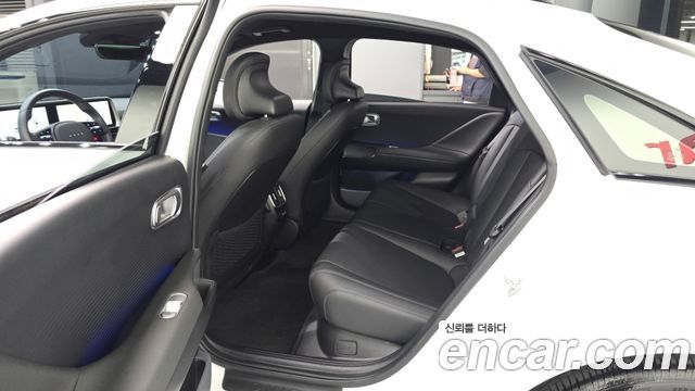 Hyundai Ioniq 6 Long Range AWD Exclusive + 2025 — фото 11