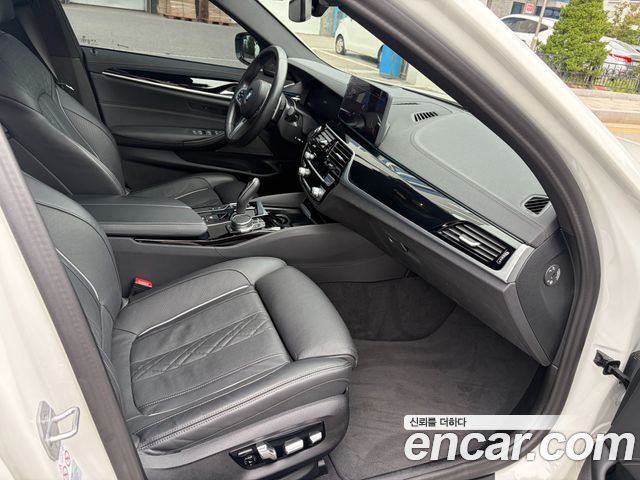 BMW 5 Series (G30) 530i xDrive M Sport Package 2023 — фото 21