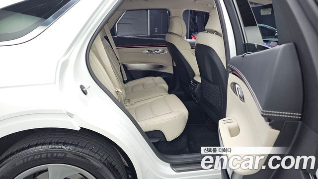 Genesis GV70 2.5T Gasoline 2WD 2026 — фото 12