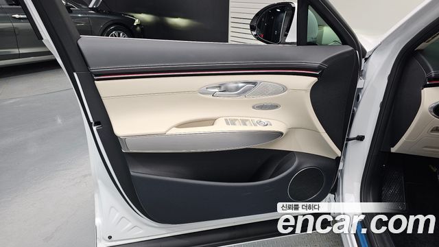 Genesis GV70 2.5T Gasoline 2WD 2026 — фото 24