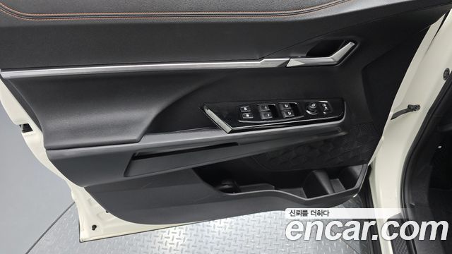 KG Mobility (SsangYong) Torres EVX E5 2024 — фото 24