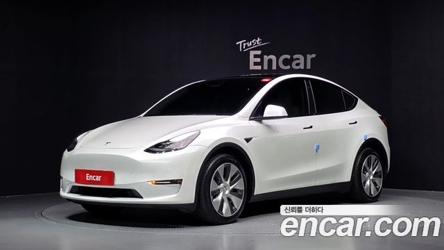Tesla Model Y Long Range AWD 2022 — фото 1