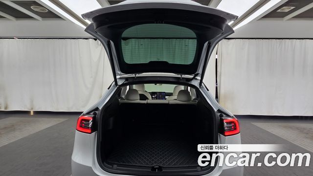 Tesla Model Y Long Range AWD 2022 — фото 20