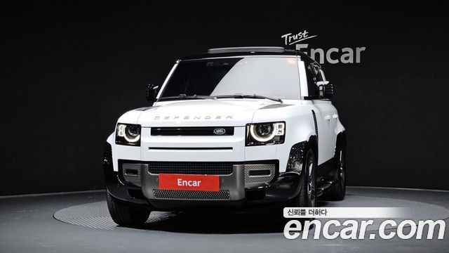 Land Rover Defender (L663) 110 P300 X-Dynamic SE 2024 — фото 3
